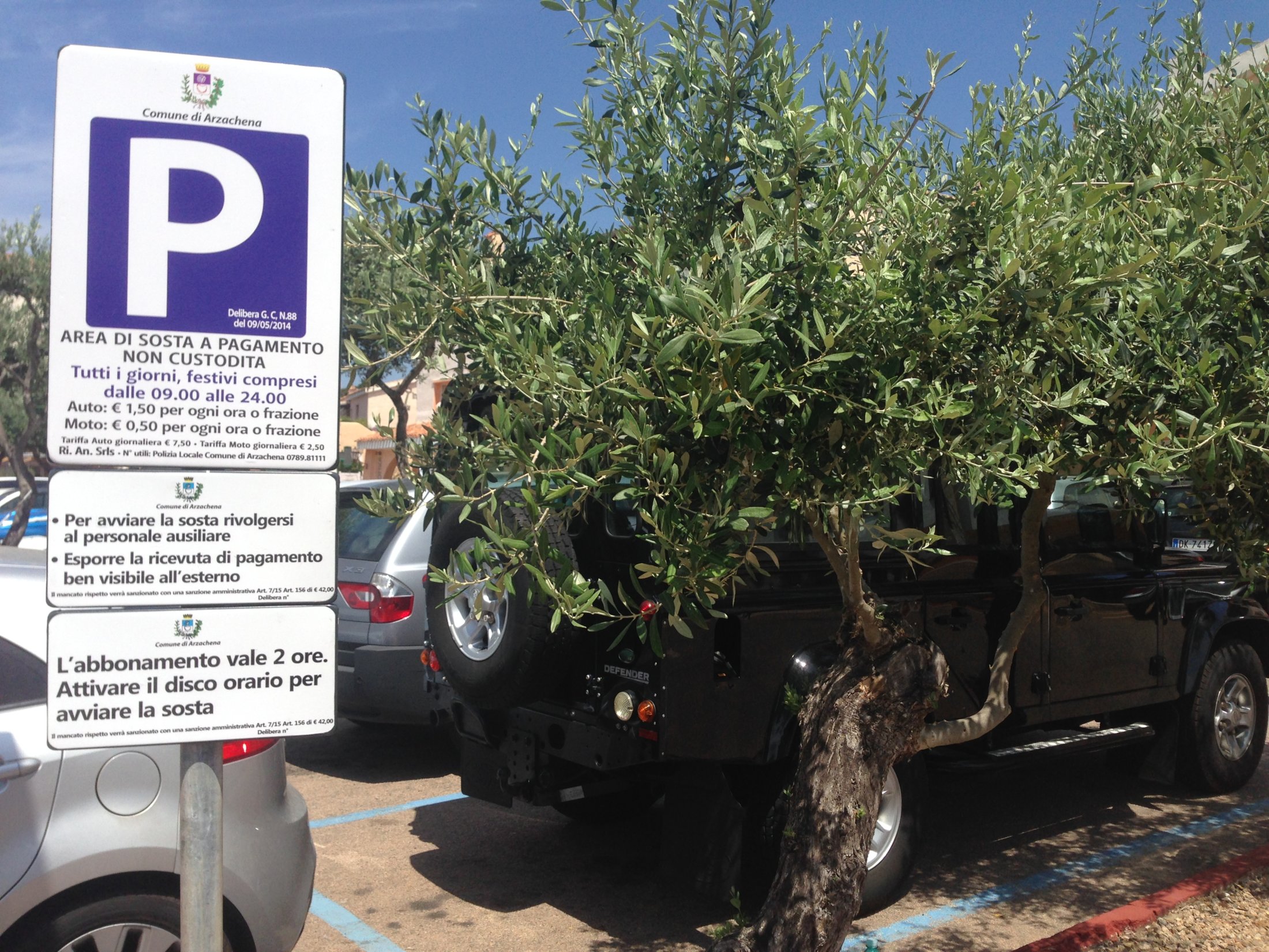 Parking Piazzetta degli ulivi Porto Cervo